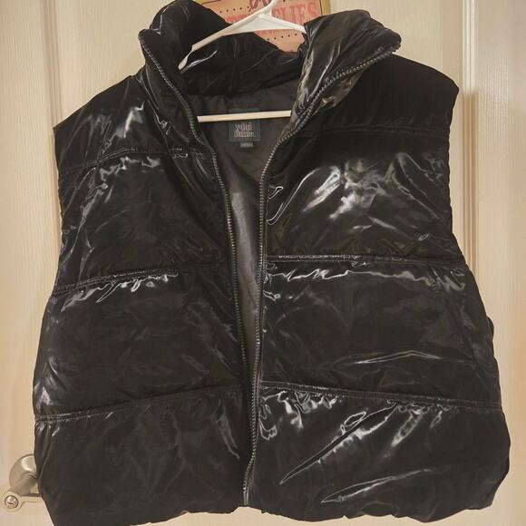 Wild Fable Black Cropped Puffer Vest - Picture 4 of 4